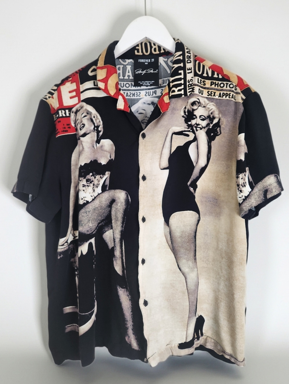 Forever 21  Marilyn Monroe Button Up All Over Print Retro Short Sleeve Shirt  L